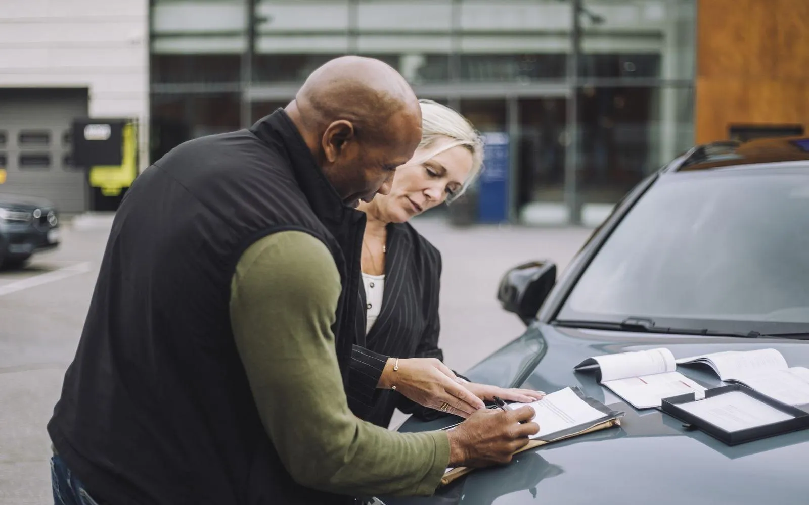 Ultimate Guide to Selling Your Car in 2025: Tips, Trends, and Top Strategies